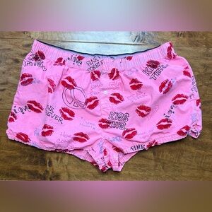 PINK VS Kiss Print Sleep Shorts Pink Pajama Lounge XS EUC